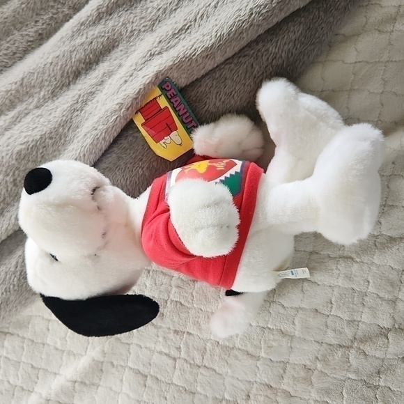 Vintage Snoopy  "Peanuts" Plush Valentines Charlie Brown Seasonal Christmas - Picture 2 of 9
